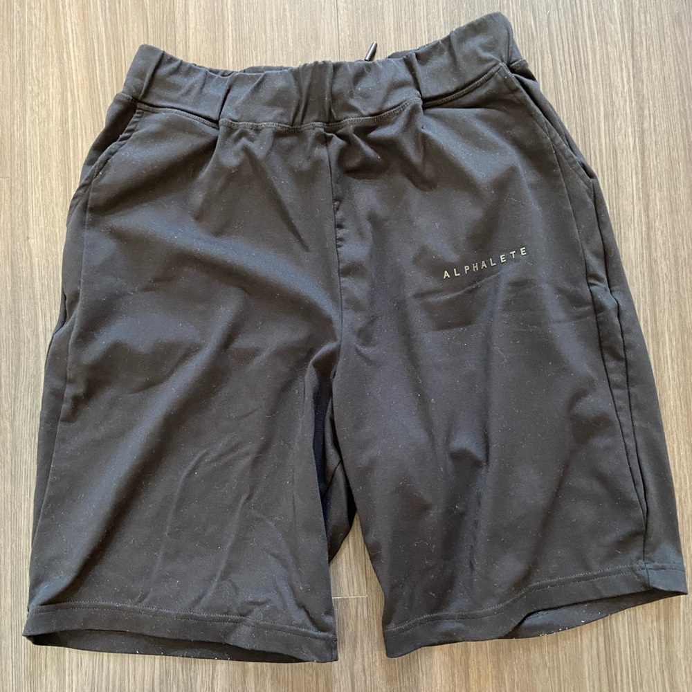 Alphalete Premium Shorts - medium - black